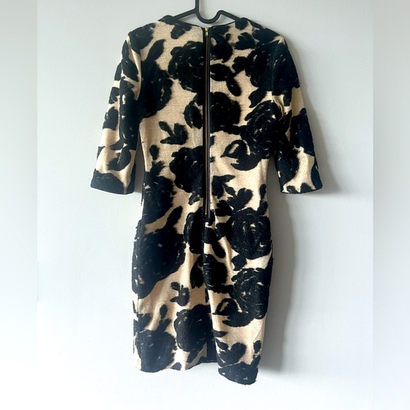 Reiss Lavine Flower Bodycon Dress Black - US size 4 - Picture 2 of 3